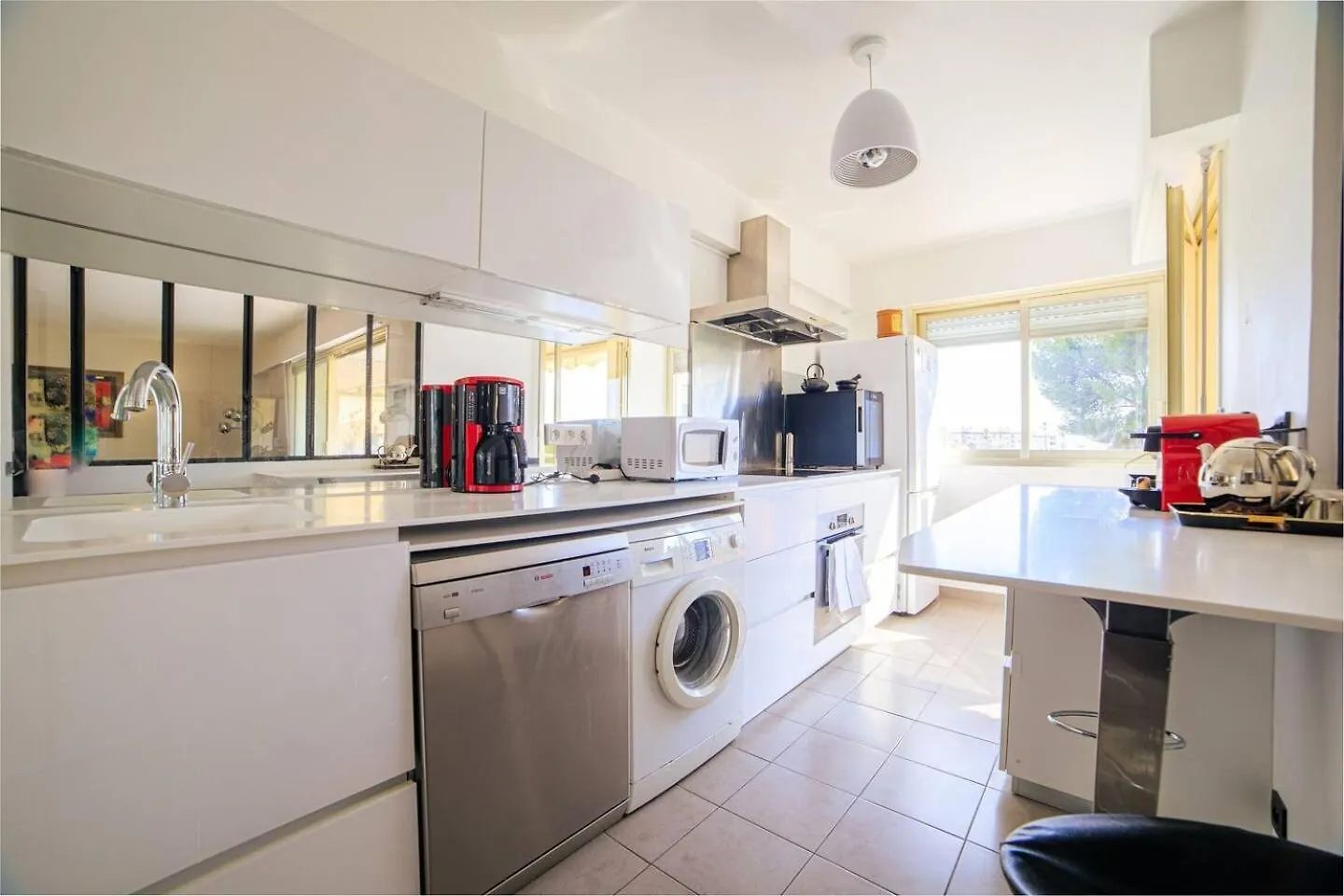 Spacieux Appartement ! Le Numero De Whatzap Est Sur La Photo ! Cannes Francie
