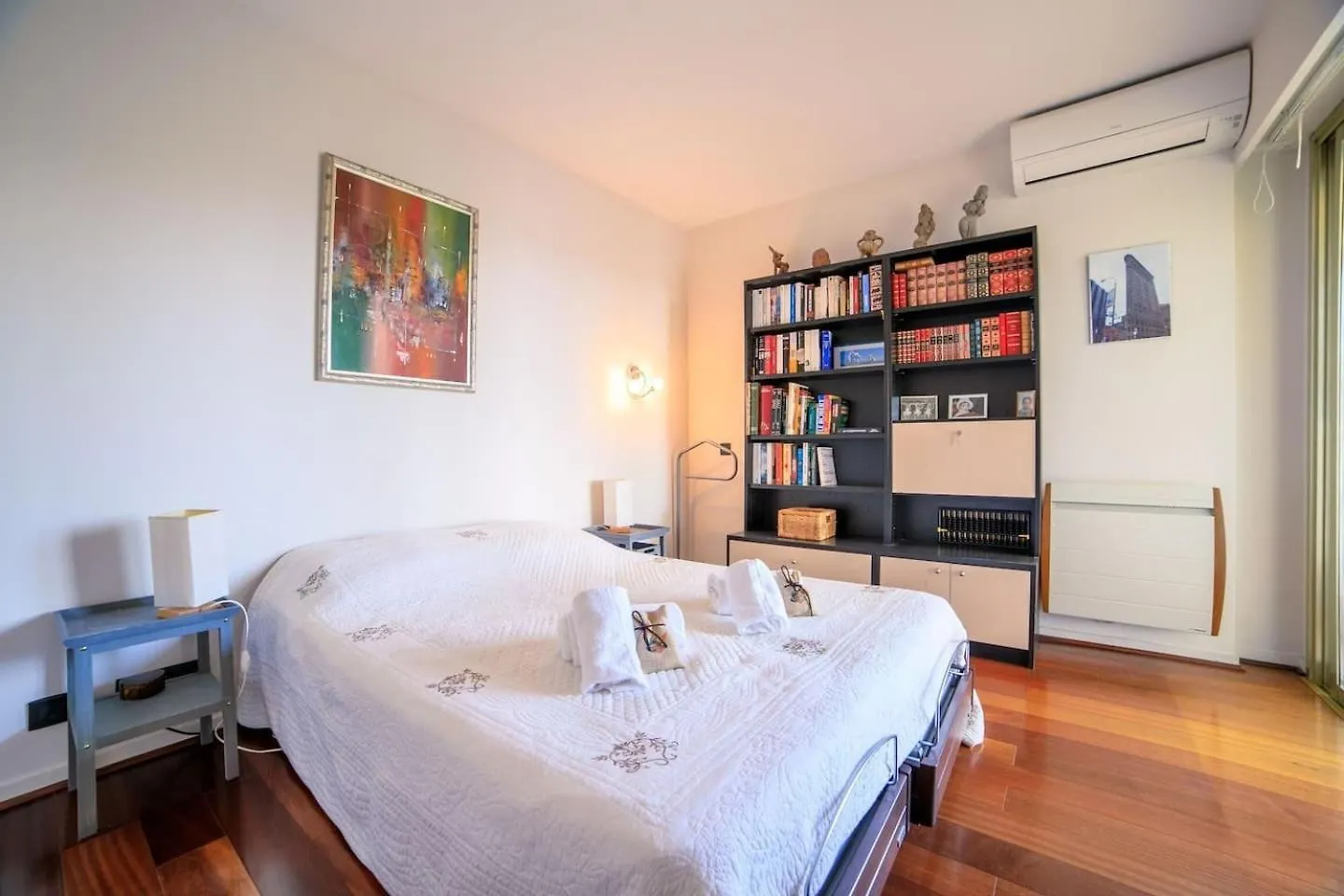 Spacieux Appartement ! Le Numero De Whatzap Est Sur La Photo ! Cannes Francie